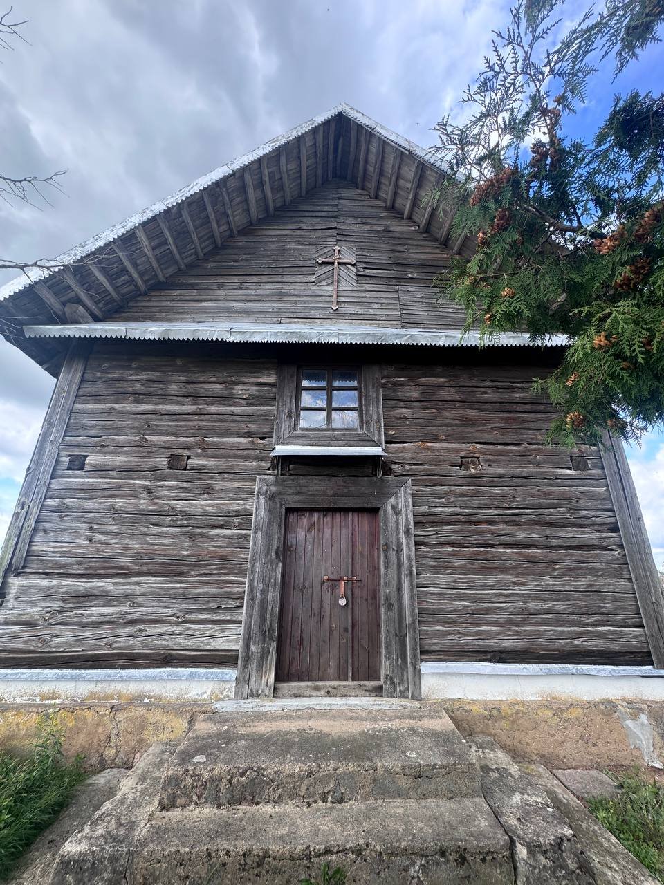 Деревянная часовня на кладбище (Липнишки)